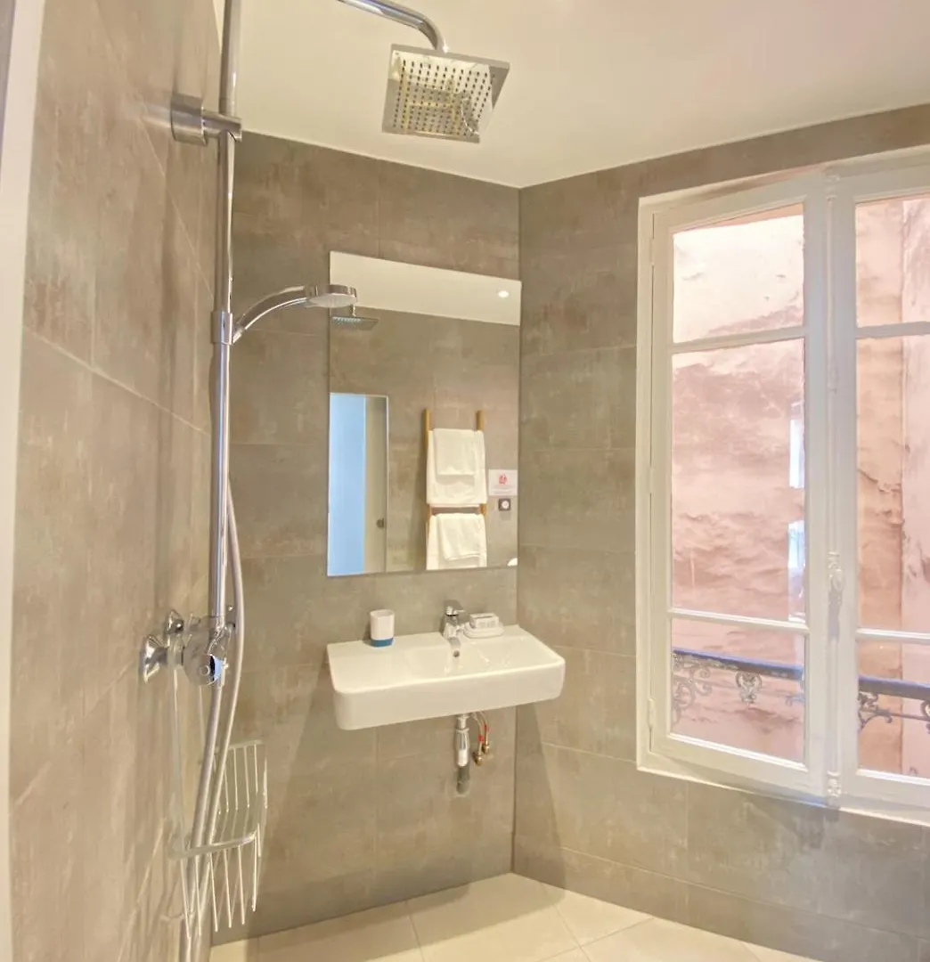 Charm & Comfort Apartment - Heart Of Montmartre باريس فرنسا
