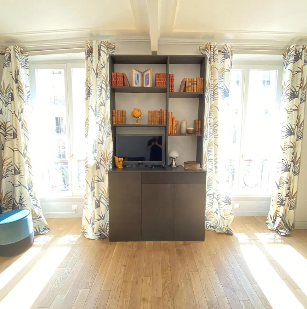 Charm & Comfort Apartment - Heart Of Montmartre باريس 0*,  فرنسا